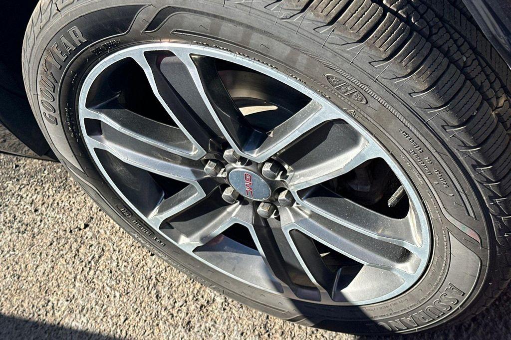 used 2019 GMC Acadia car, priced at $26,900