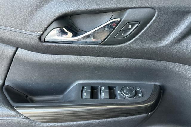 used 2023 GMC Acadia car, priced at $34,900