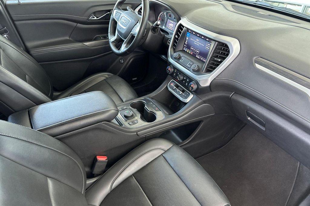 used 2023 GMC Acadia car, priced at $27,900