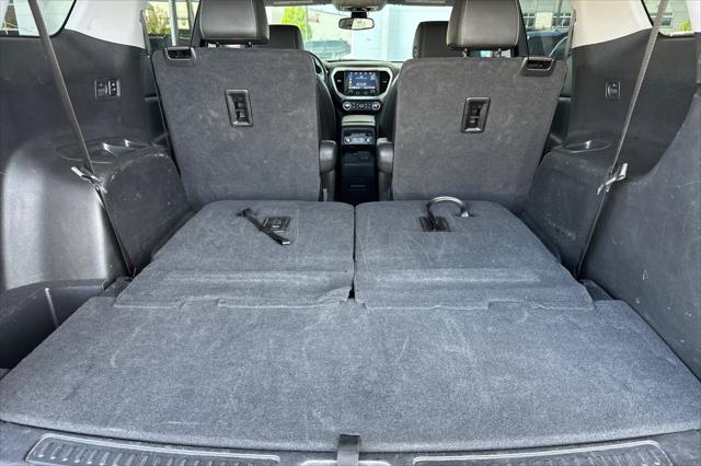 used 2023 GMC Acadia car, priced at $34,900