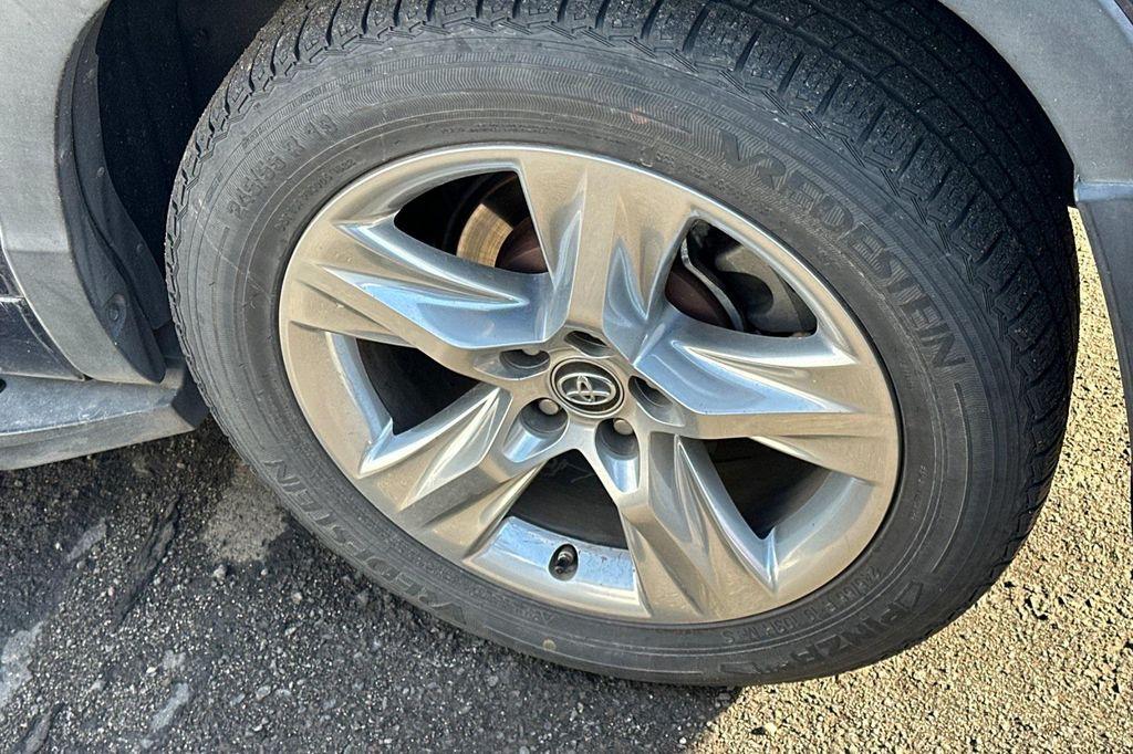 used 2016 Toyota Highlander car, priced at $21,900