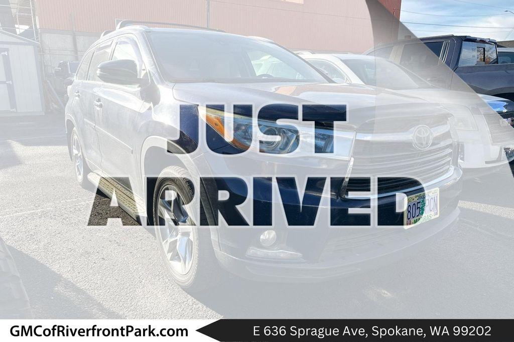 used 2016 Toyota Highlander car, priced at $21,900