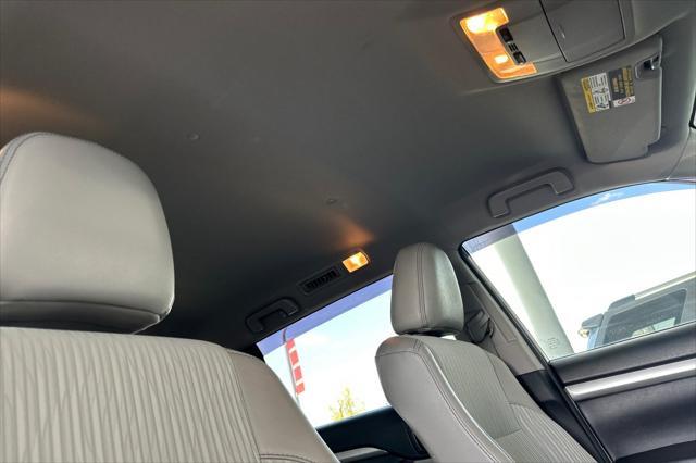 used 2018 Toyota Highlander car, priced at $26,995