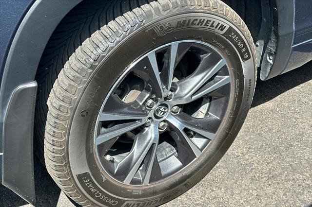 used 2018 Toyota Highlander car, priced at $26,995