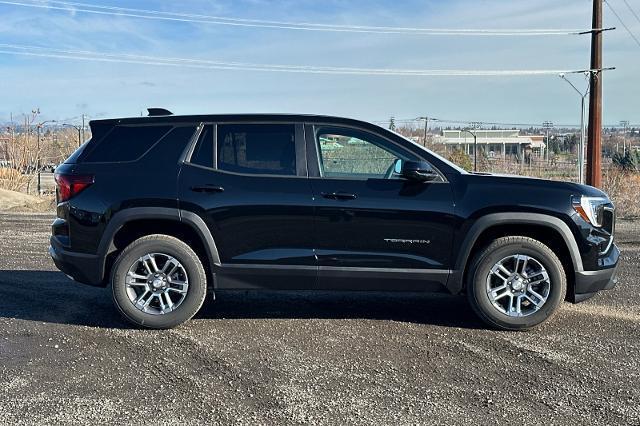 new 2025 GMC Terrain car, priced at $33,890
