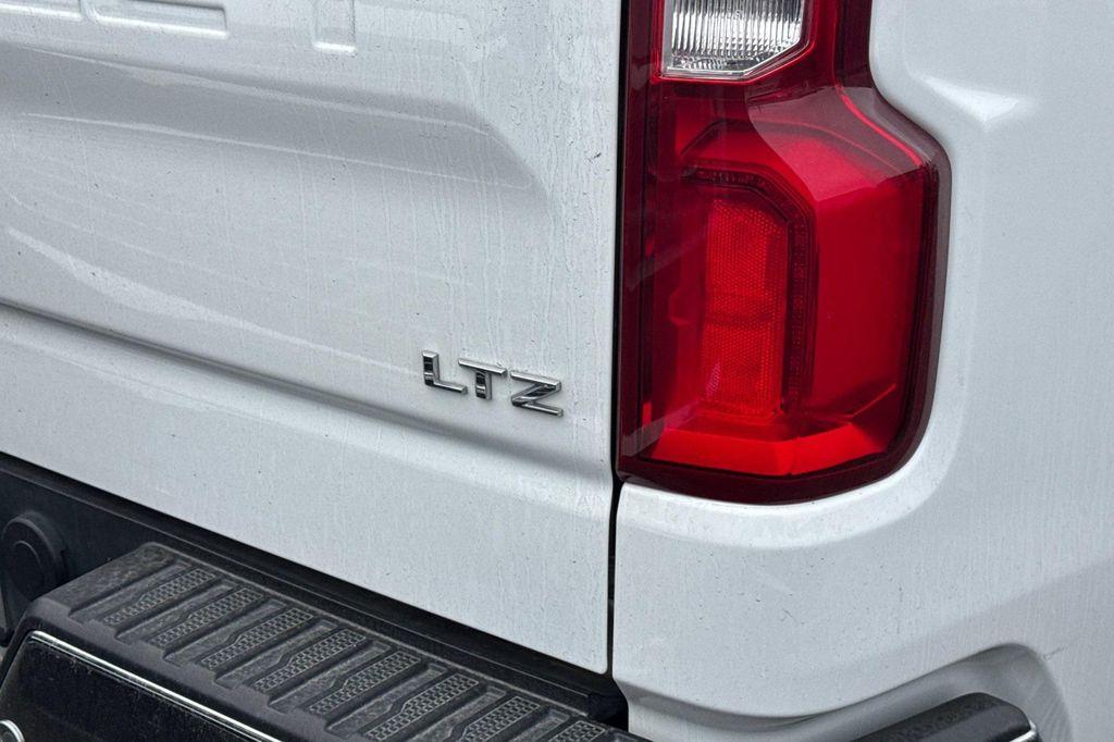 used 2021 Chevrolet Silverado 1500 car, priced at $42,900