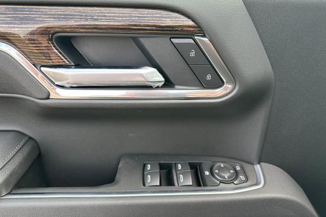 new 2025 GMC Sierra 1500 car, priced at $53,640