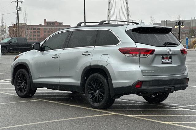 used 2019 Toyota Highlander car, priced at $29,400