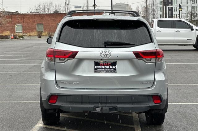 used 2019 Toyota Highlander car, priced at $29,400