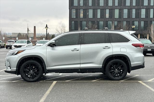 used 2019 Toyota Highlander car, priced at $29,400