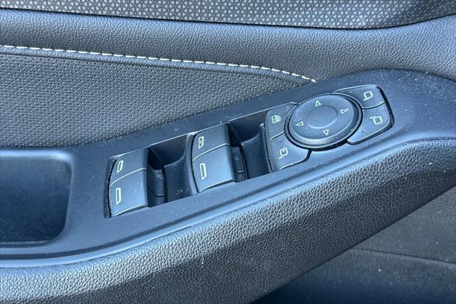used 2022 Chevrolet Traverse car, priced at $37,490
