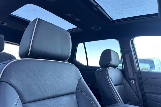 used 2022 Chevrolet Traverse car, priced at $37,490