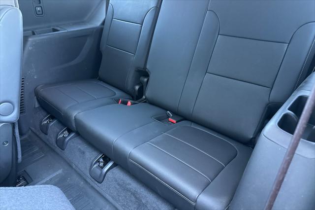 used 2022 Chevrolet Traverse car, priced at $37,490