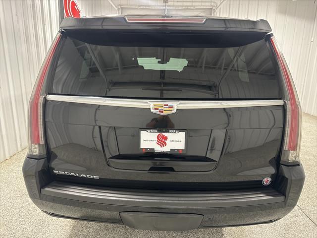 used 2020 Cadillac Escalade ESV car, priced at $43,991
