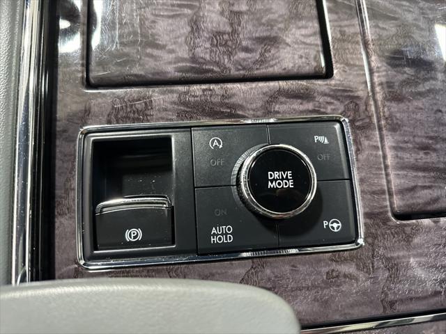used 2021 Lincoln Navigator car, priced at $43,991