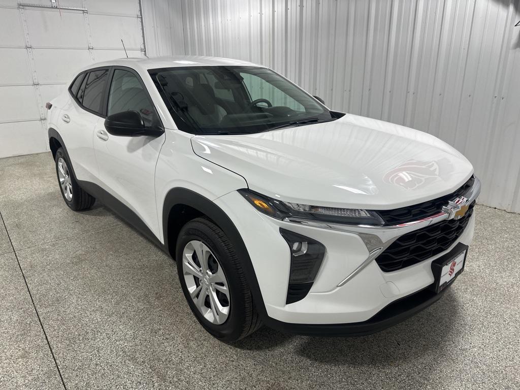 used 2025 Chevrolet Trax car, priced at $22,493