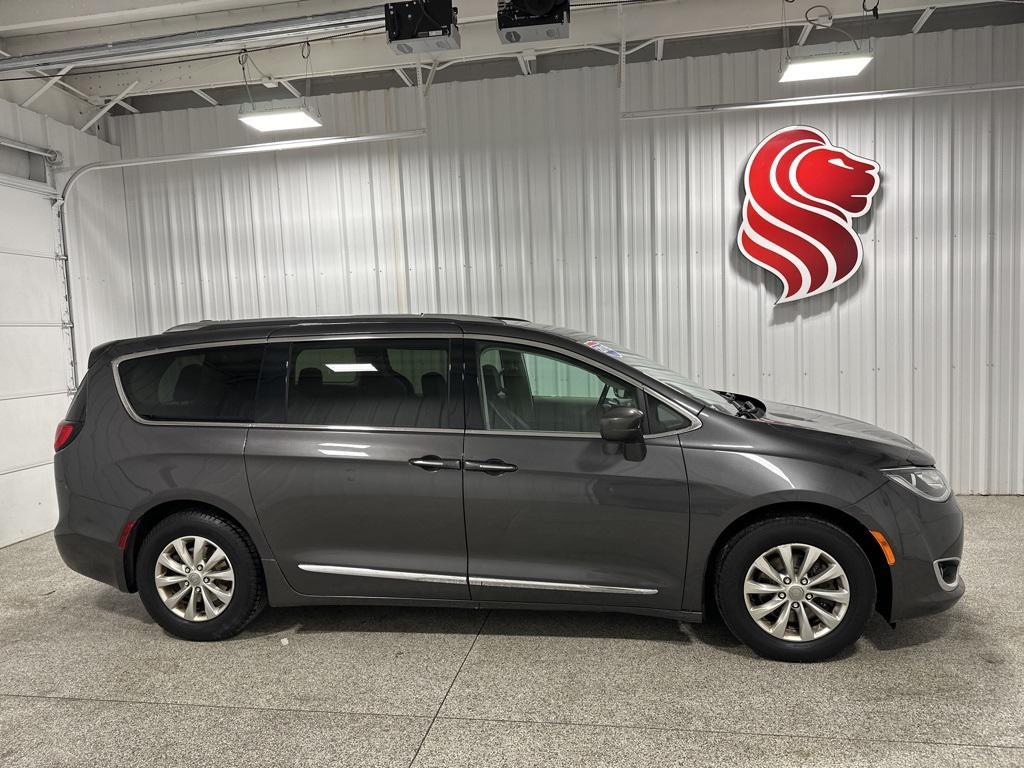 used 2019 Chrysler Pacifica car, priced at $16,791