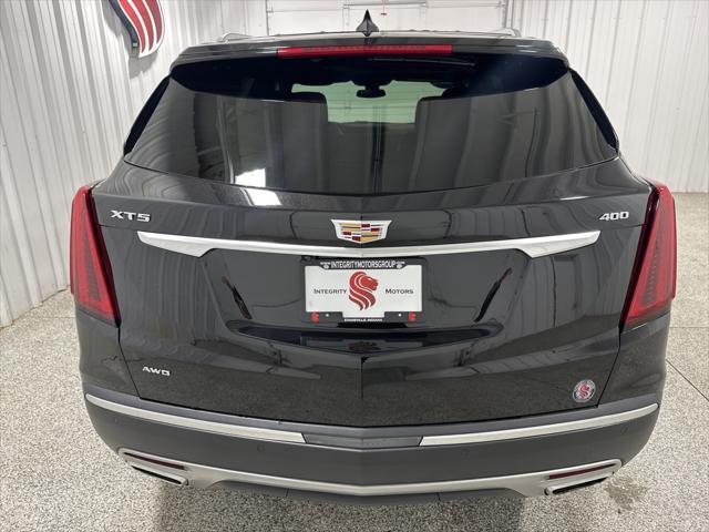 used 2022 Cadillac XT5 car, priced at $34,990