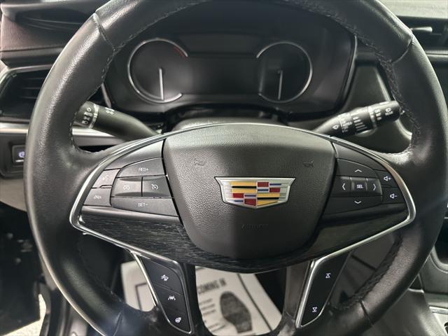 used 2022 Cadillac XT5 car, priced at $34,990