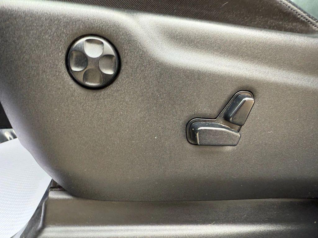 used 2020 Jeep Grand Cherokee car, priced at $17,990