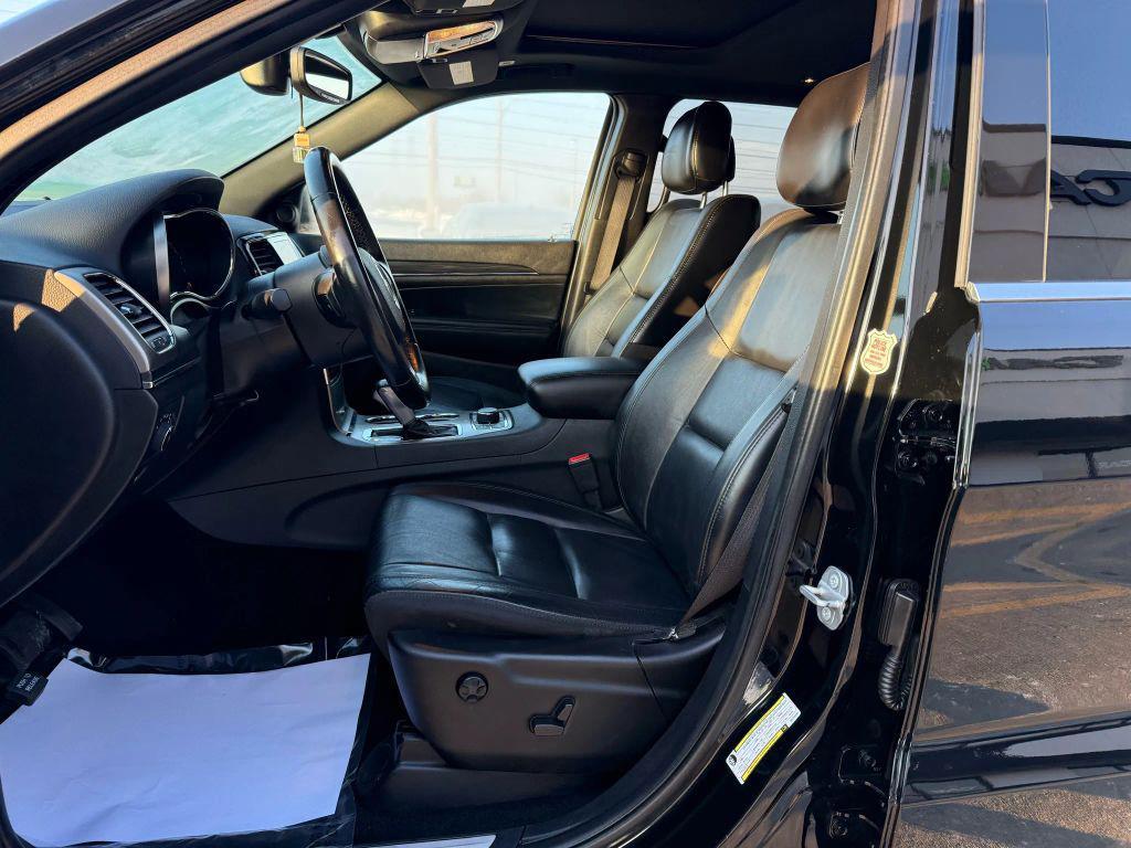 used 2021 Jeep Grand Cherokee car, priced at $20,990