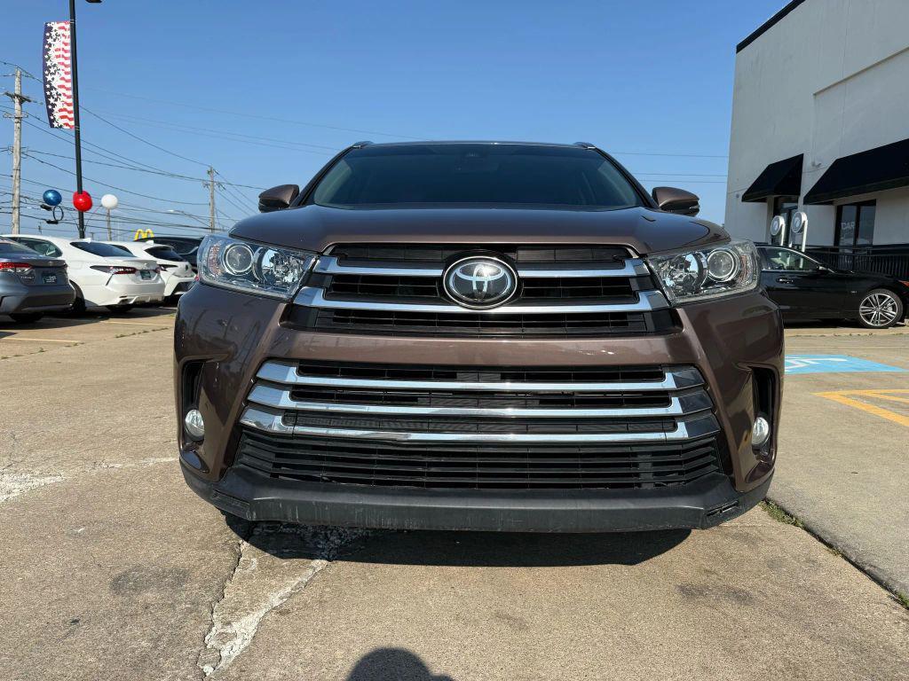 used 2017 Toyota Highlander car, priced at $19,350