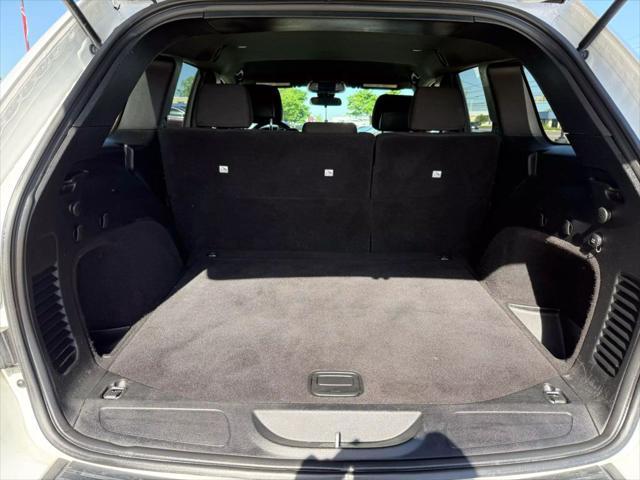 used 2019 Jeep Grand Cherokee car, priced at $17,499