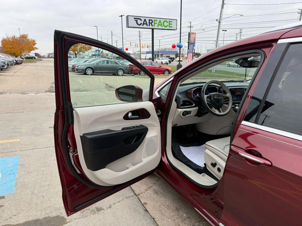 used 2020 Chrysler Pacifica car, priced at $18,350