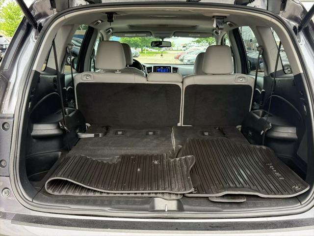 used 2016 Honda Pilot car, priced at $15,750