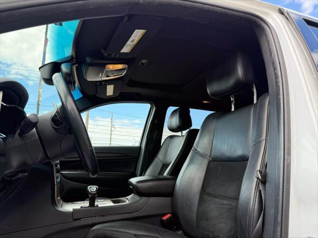 used 2015 Jeep Grand Cherokee car, priced at $13,750