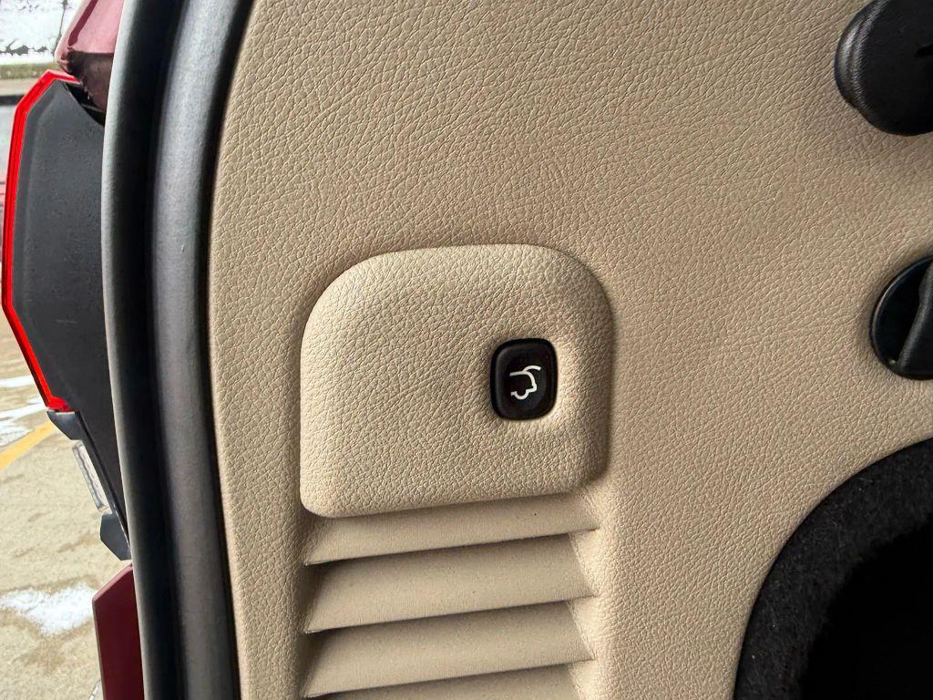 used 2020 Jeep Grand Cherokee car, priced at $17,499