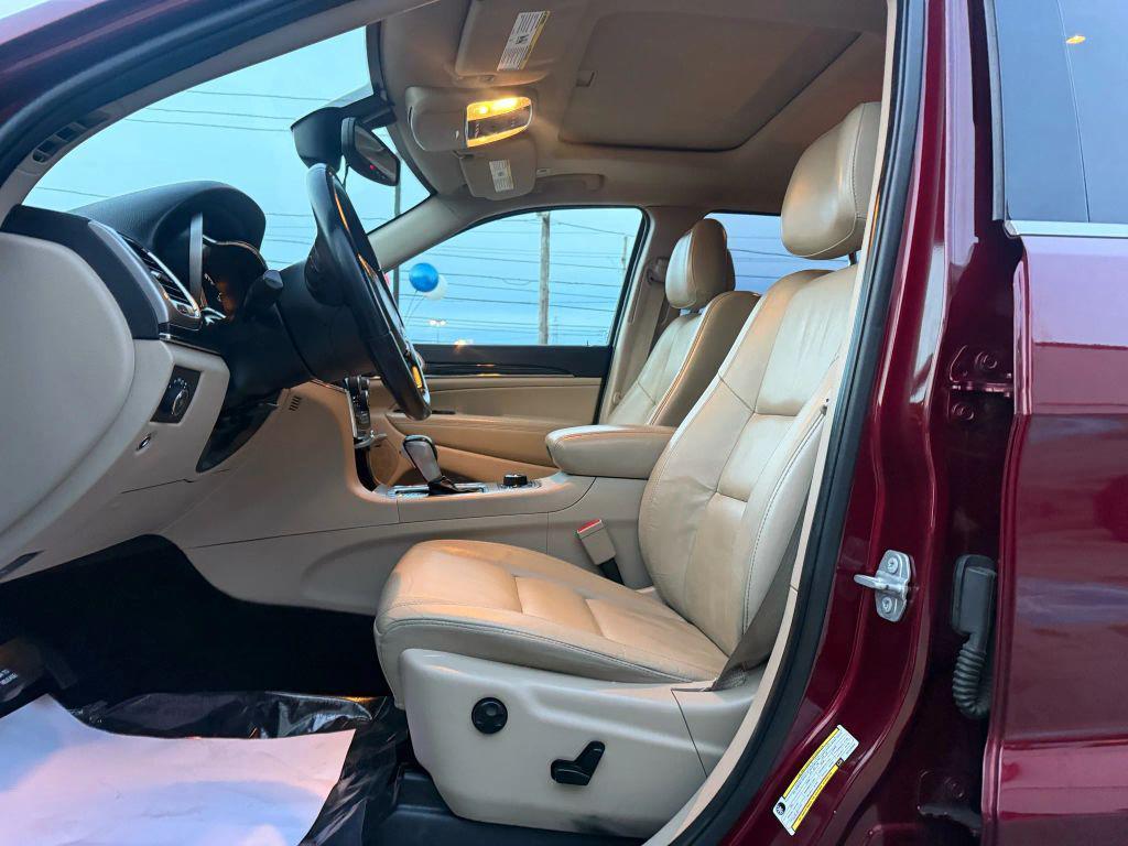 used 2019 Jeep Grand Cherokee car, priced at $15,499