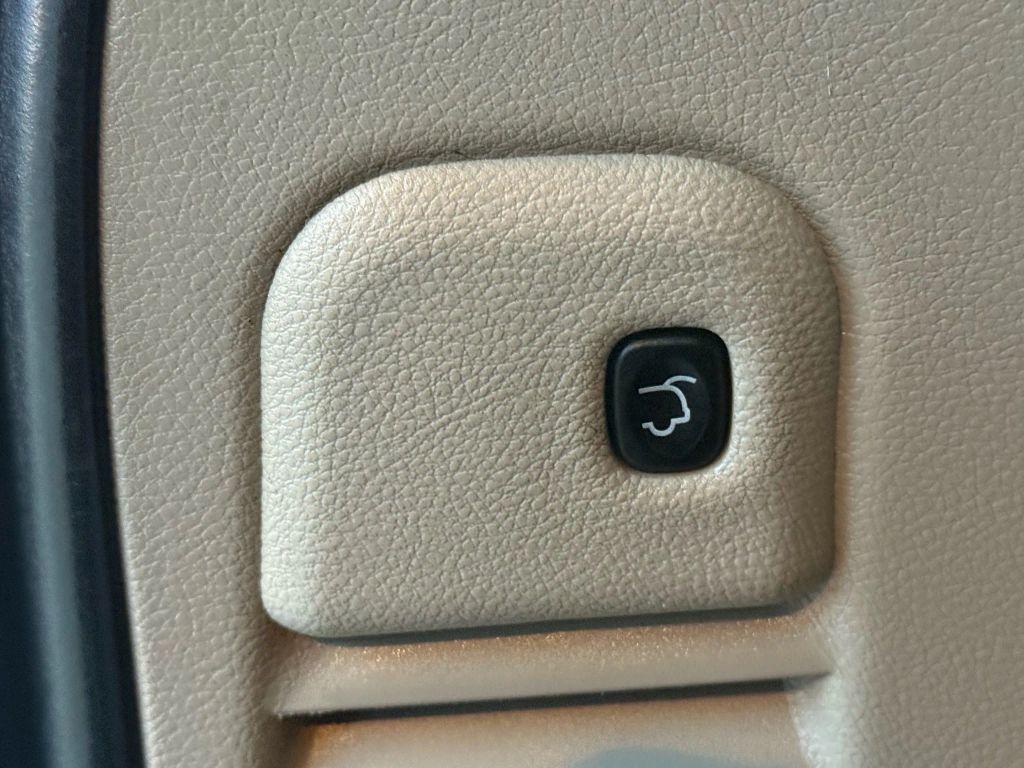 used 2019 Jeep Grand Cherokee car, priced at $15,499