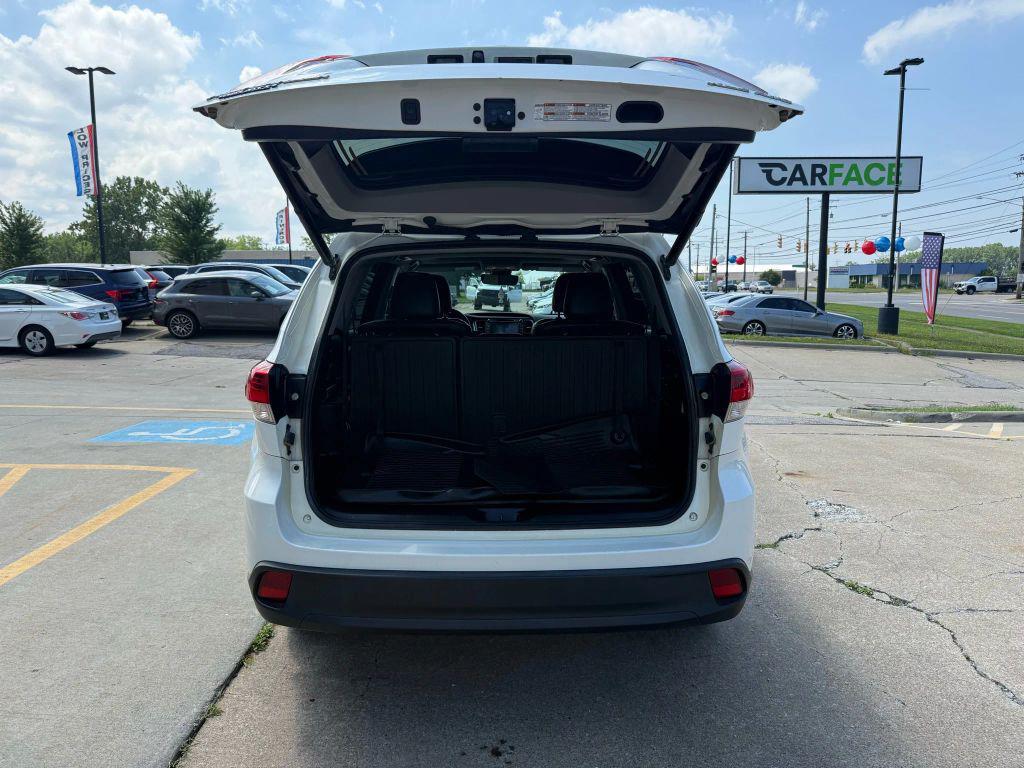 used 2017 Toyota Highlander car, priced at $19,499