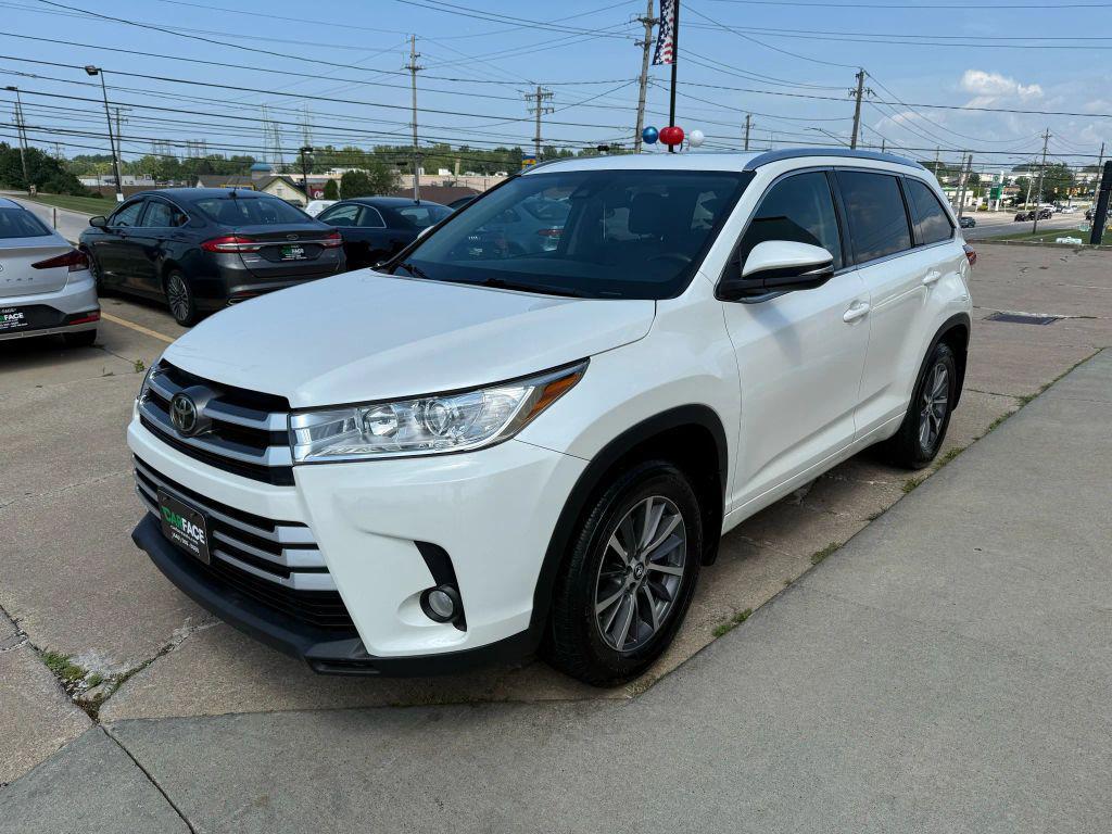used 2017 Toyota Highlander car, priced at $19,499