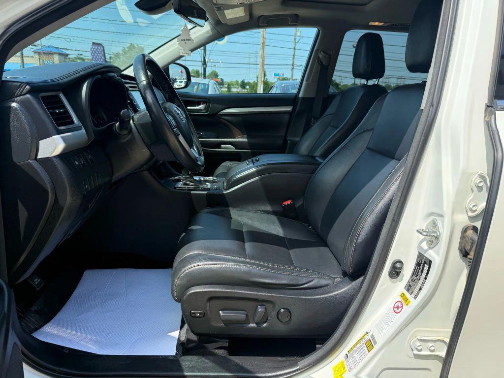 used 2017 Toyota Highlander car, priced at $19,499