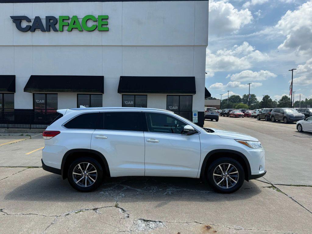 used 2017 Toyota Highlander car, priced at $19,499