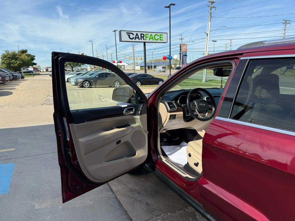used 2017 Jeep Grand Cherokee car, priced at $15,250