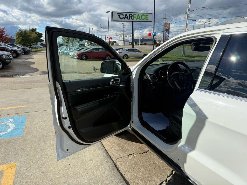 used 2020 Jeep Grand Cherokee car, priced at $17,250
