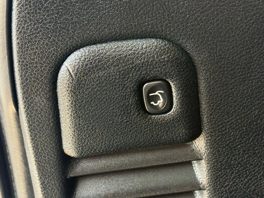 used 2020 Jeep Grand Cherokee car, priced at $17,250