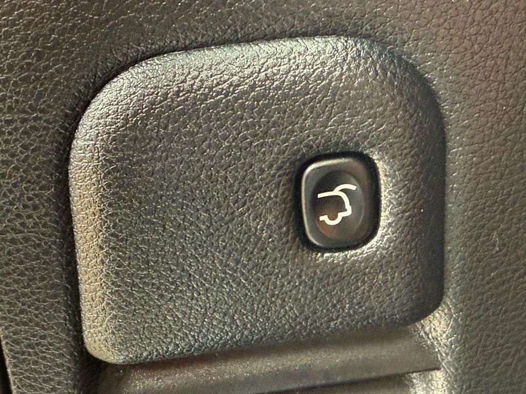 used 2020 Jeep Grand Cherokee car, priced at $19,990