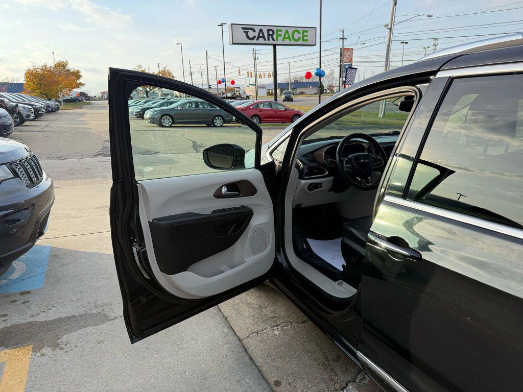 used 2018 Chrysler Pacifica car, priced at $12,499