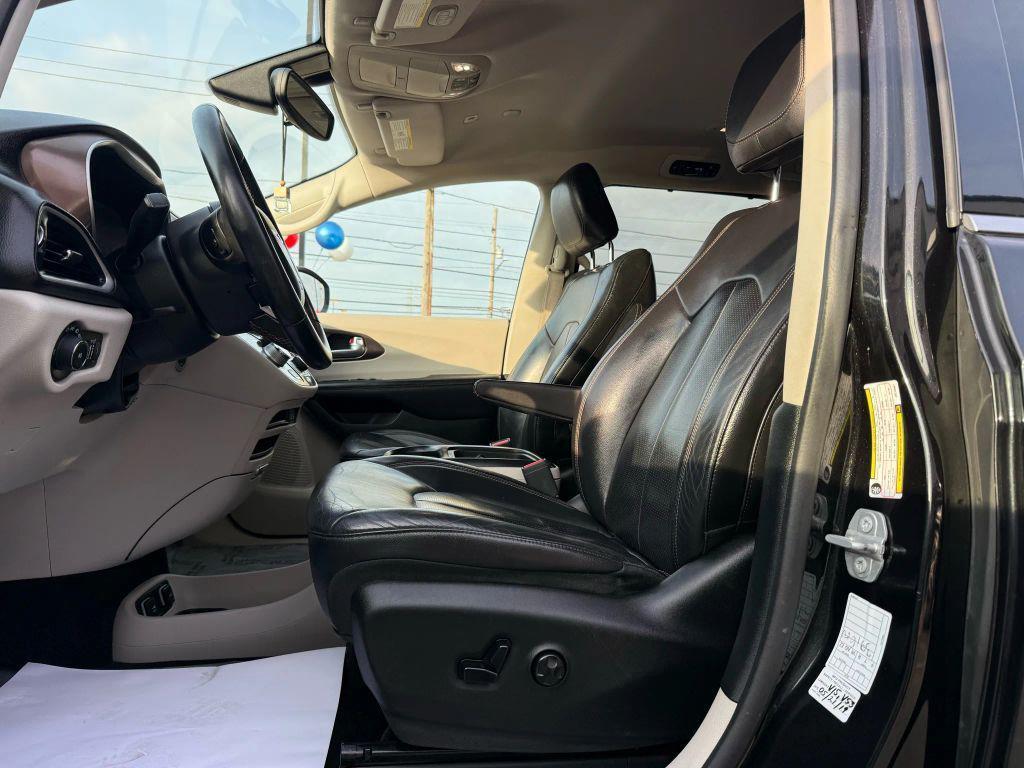 used 2018 Chrysler Pacifica car, priced at $12,499
