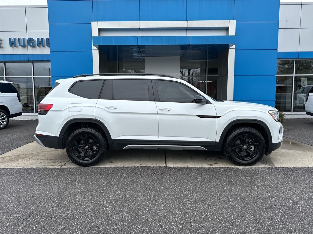 used 2024 Volkswagen Atlas car, priced at $45,000