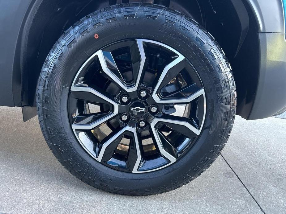 new 2025 Chevrolet TrailBlazer car, priced at $33,575