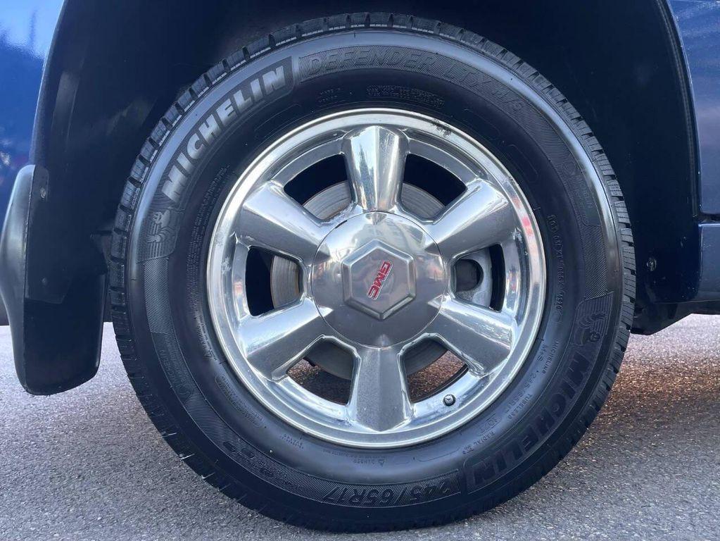 used 2002 GMC Envoy car, priced at $6,999