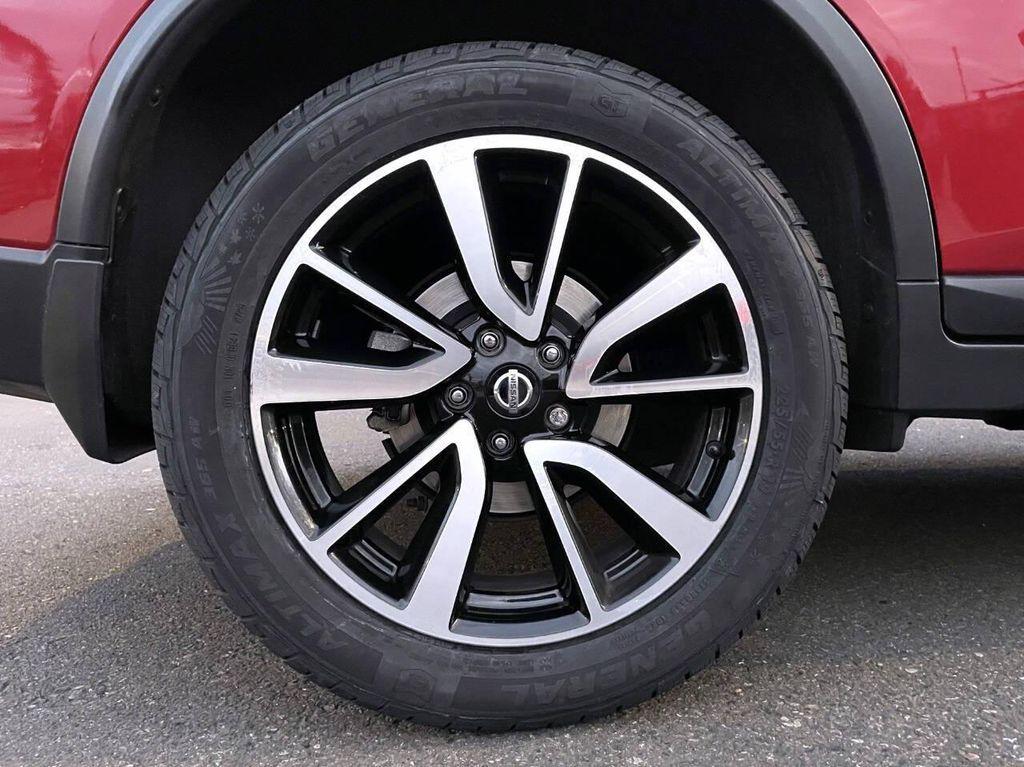 used 2017 Nissan Rogue car