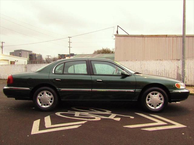 used 1998 Lincoln Continental car, priced at $10,999