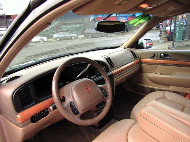 used 1998 Lincoln Continental car, priced at $10,999