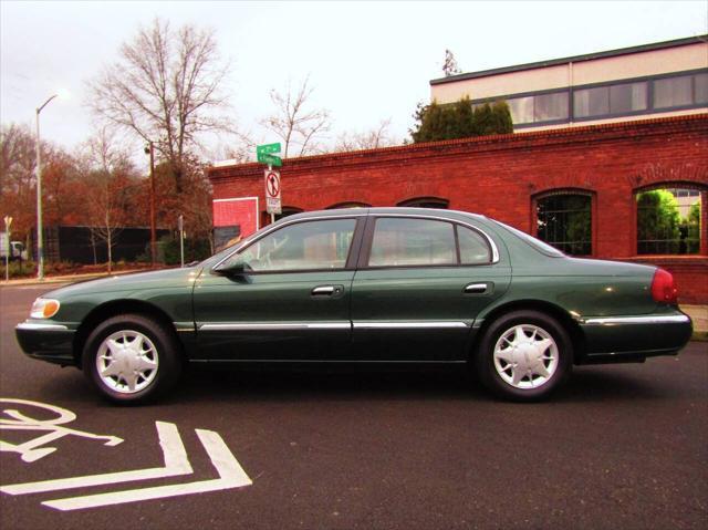 used 1998 Lincoln Continental car, priced at $10,999